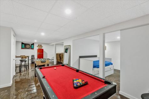 20 Windsor Way Mashpee MA 02649