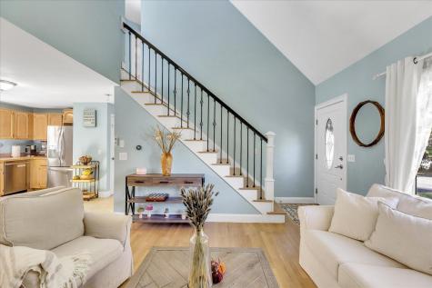 20 Windsor Way Mashpee MA 02649