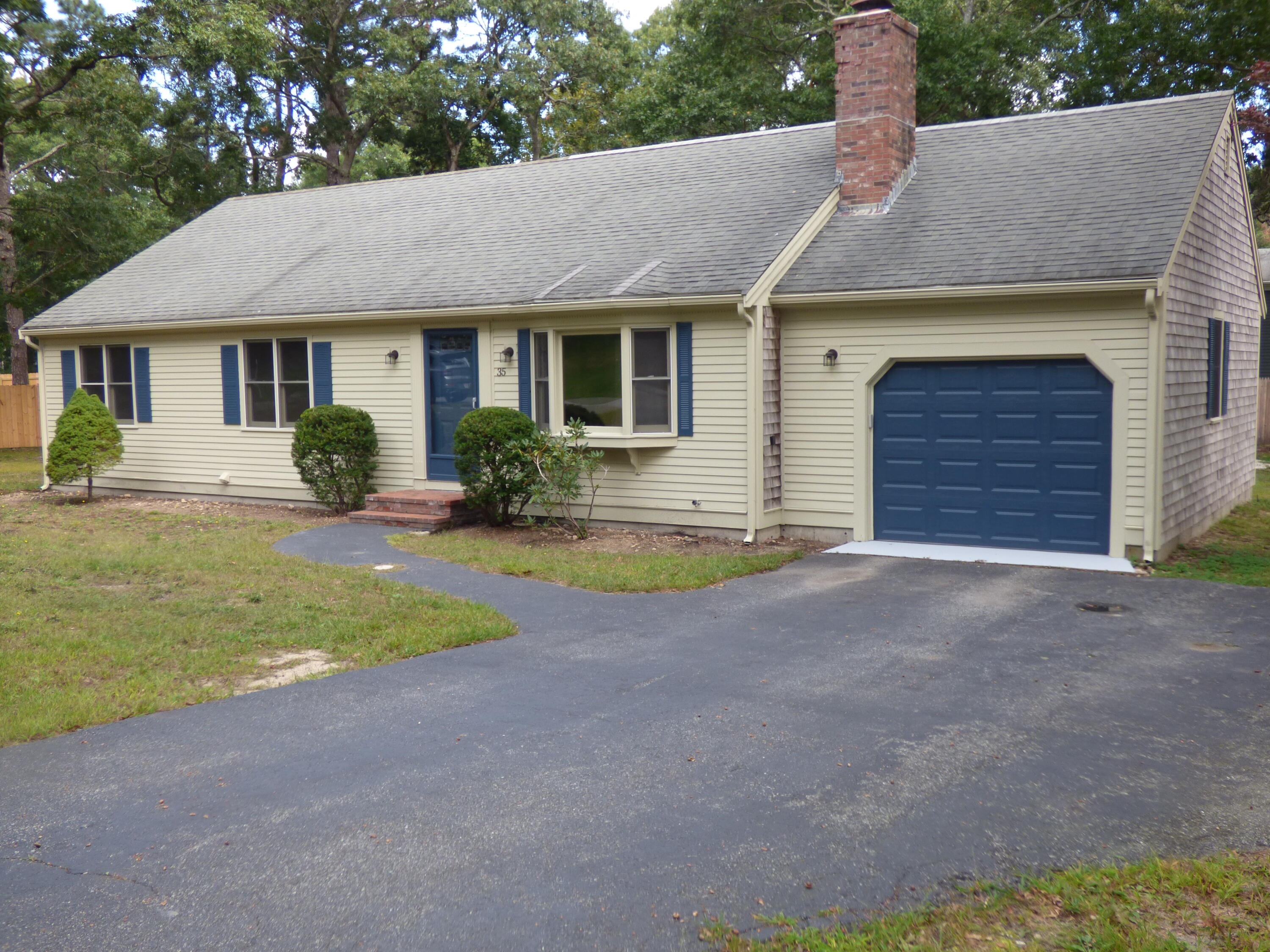 35 Pequot Road Mashpee MA 02649