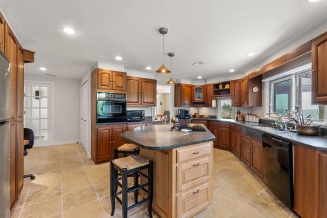 142 Greely Avenue Barnstable MA 02672