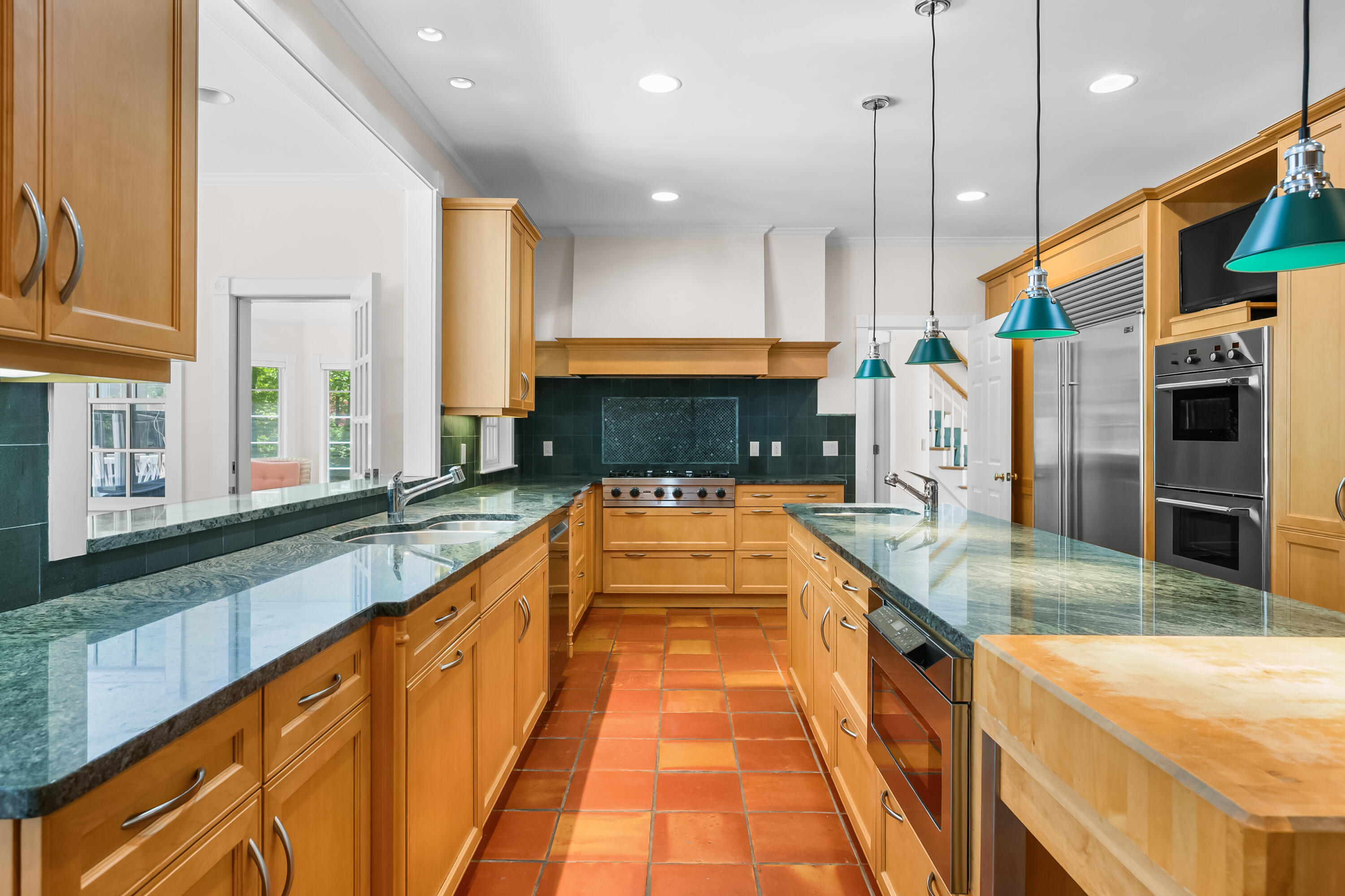 169 Tisquantum Road Chatham MA 02633