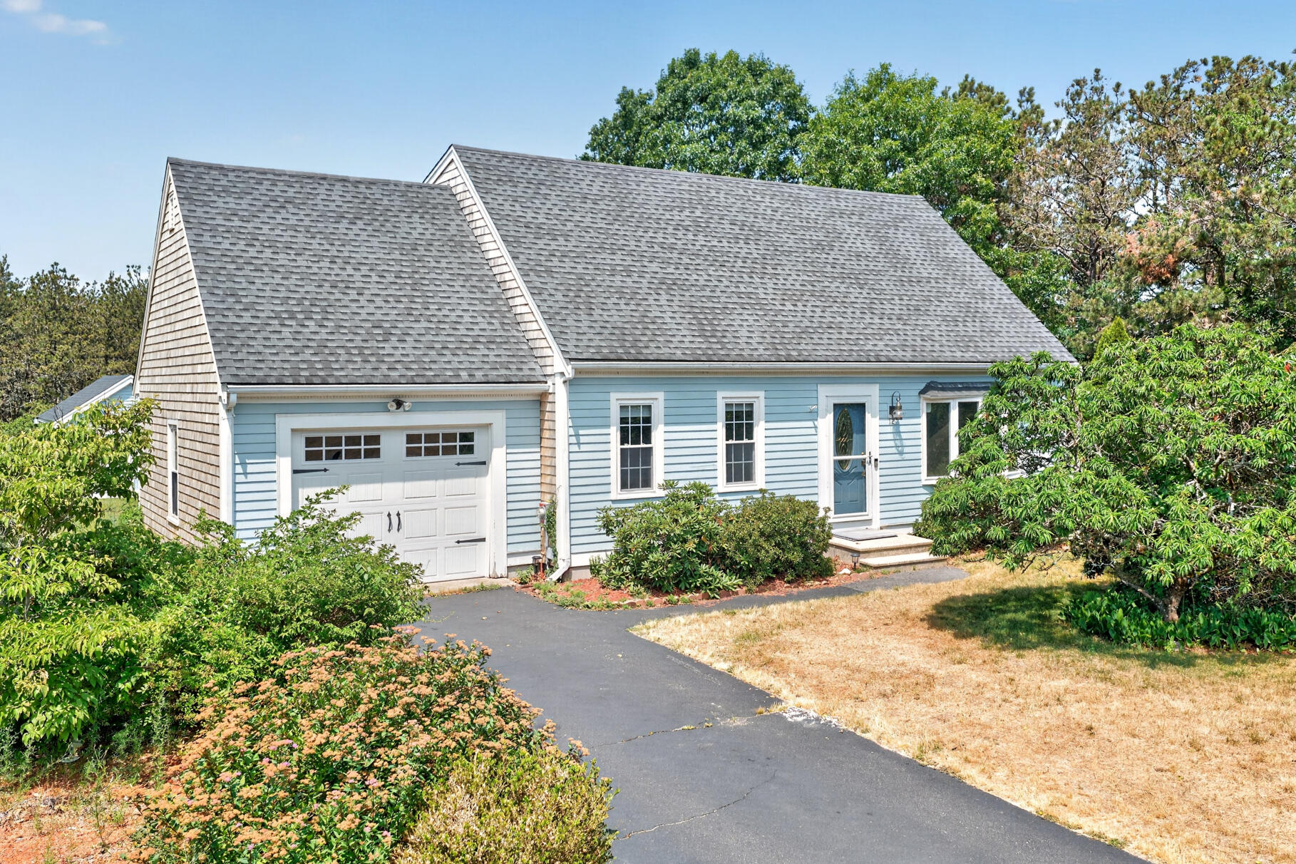 12 Cransbourne Circle Mashpee MA 02649