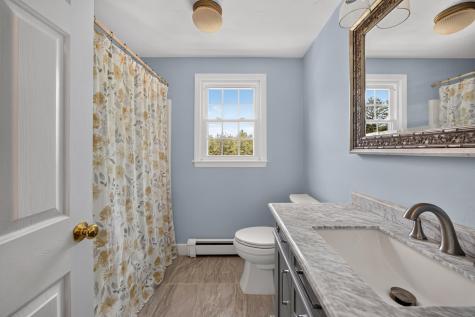 12 Cransbourne Circle Mashpee MA 02649