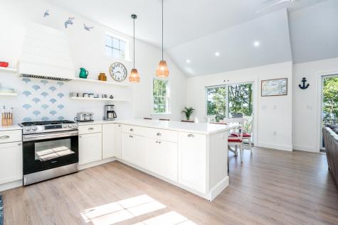 39 Lakewood Drive Barnstable MA 02632