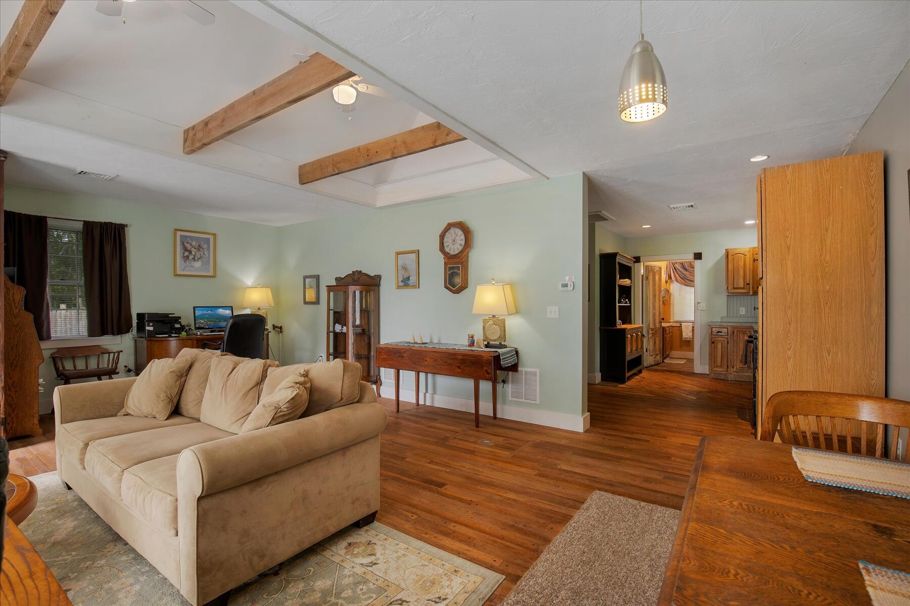 820 Ma-28 Harwich MA 02646