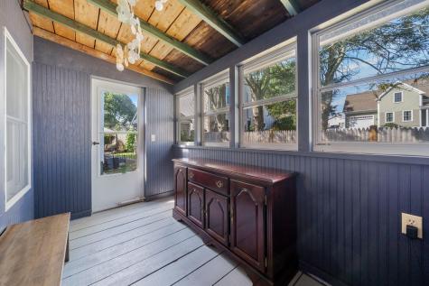 12 Holmes Avenue Kingston MA 02364