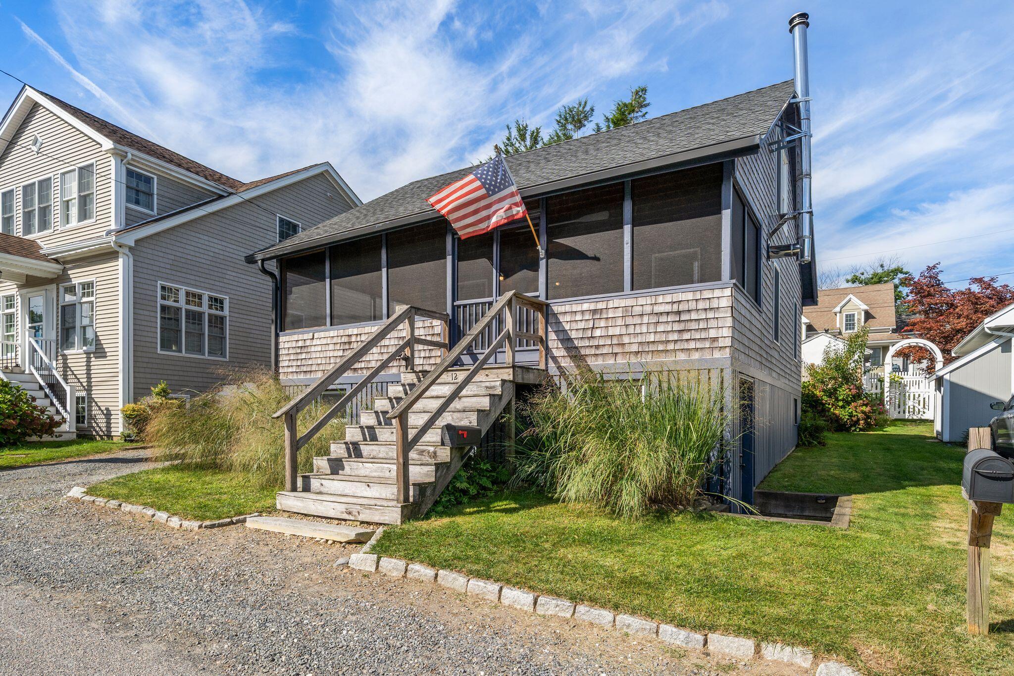12 Holmes Avenue Kingston MA 02364