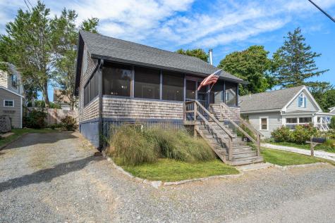 12 Holmes Avenue Kingston MA 02364
