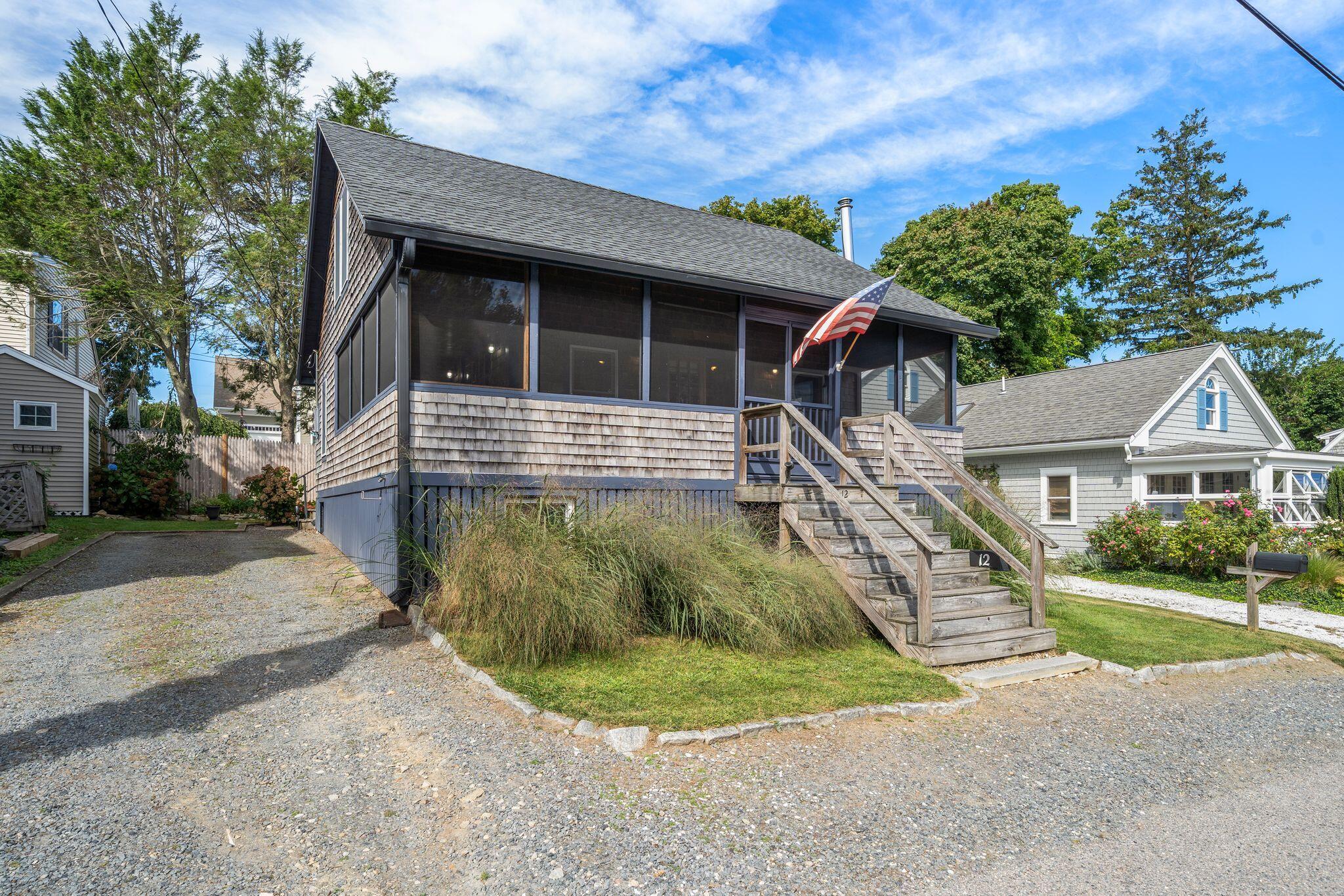 12 Holmes Avenue Kingston MA 02364