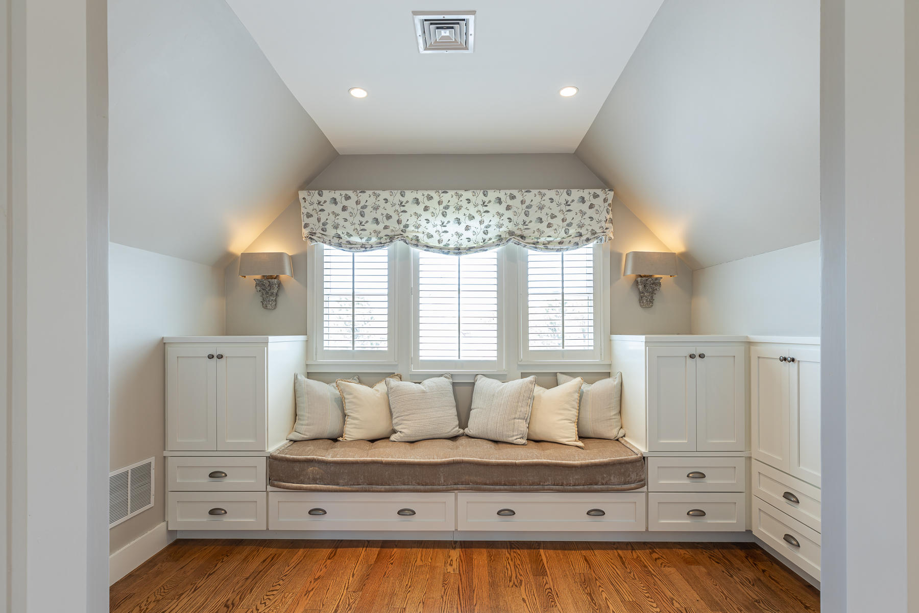 23 Ocean Bluff Drive Mashpee MA 02649