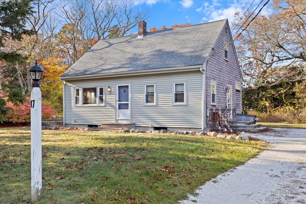 17 Chopteague Lane Barnstable MA 02648