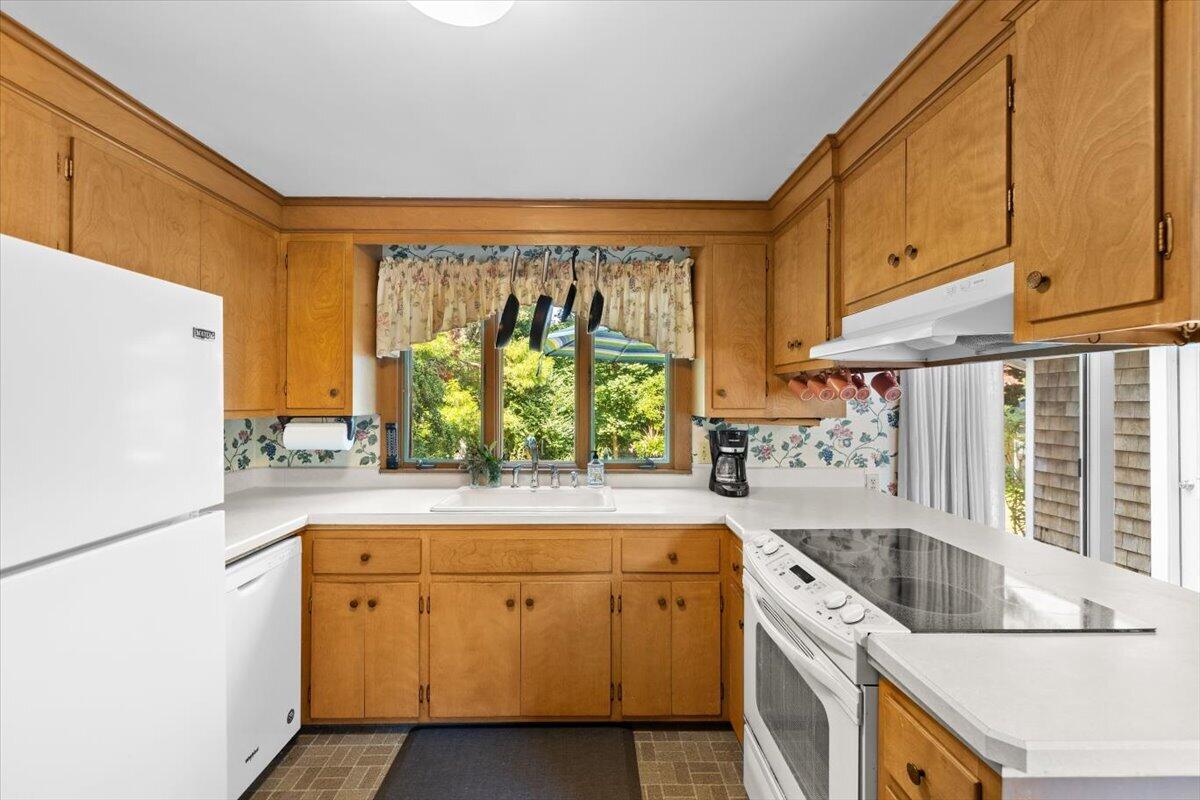 39 Coleridge Drive Falmouth MA 02540