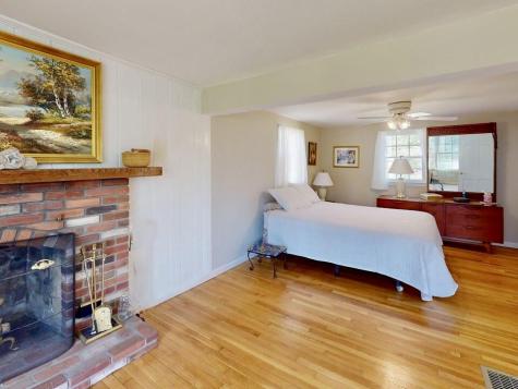 38 Kiahs Way Sandwich MA 02537