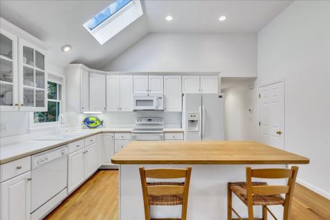 73 Ennsbrook Drive Falmouth MA 02536