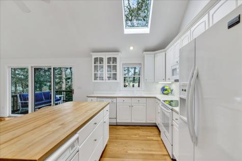 73 Ennsbrook Drive Falmouth MA 02536
