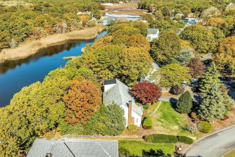 73 Ennsbrook Drive Falmouth MA 02536