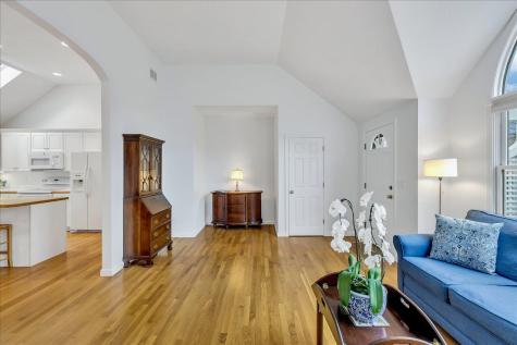 73 Ennsbrook Drive Falmouth MA 02536
