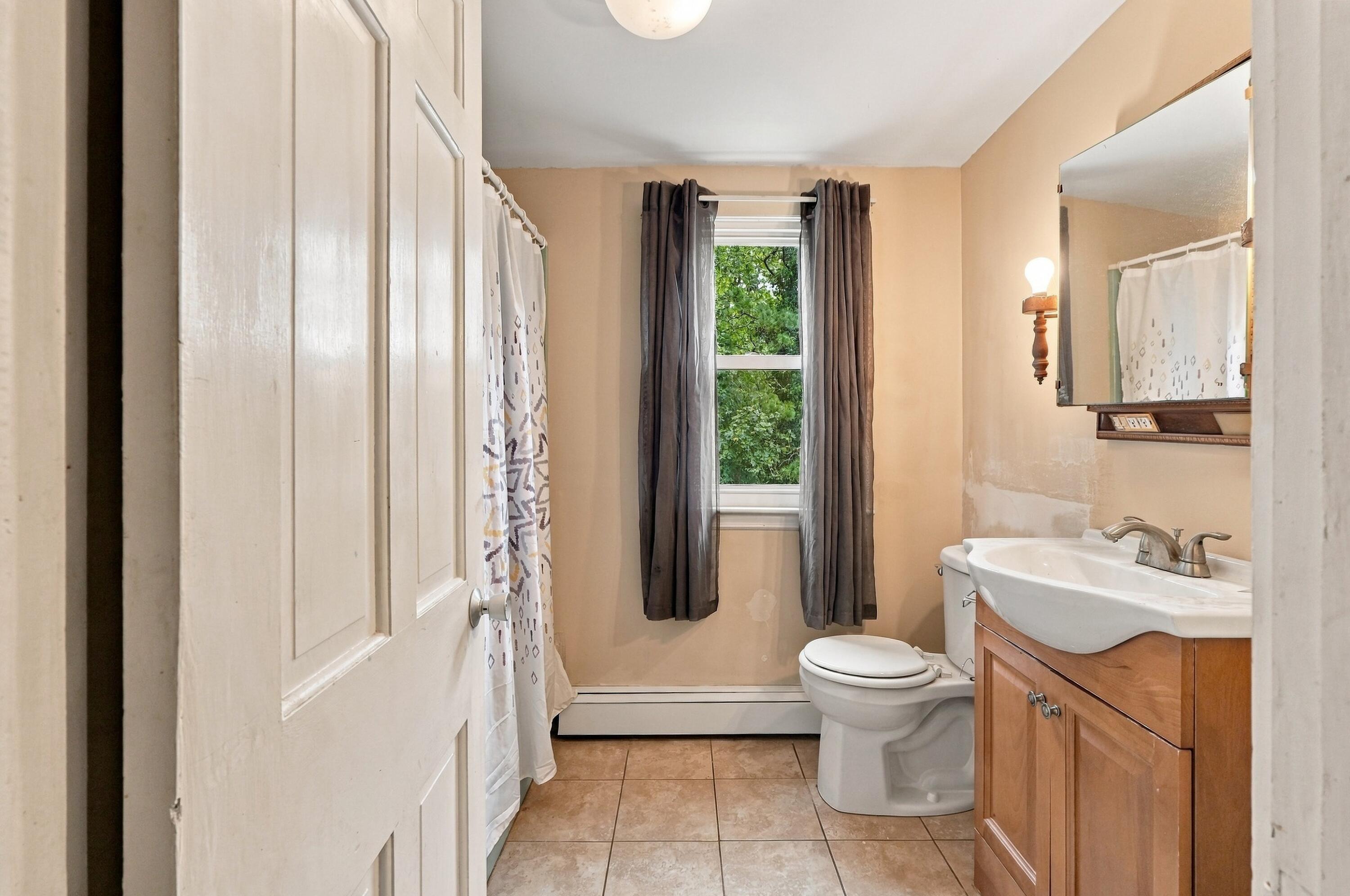 19 Louise Lane East Falmouth MA 02536