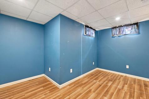 19 Louise Lane East Falmouth MA 02536