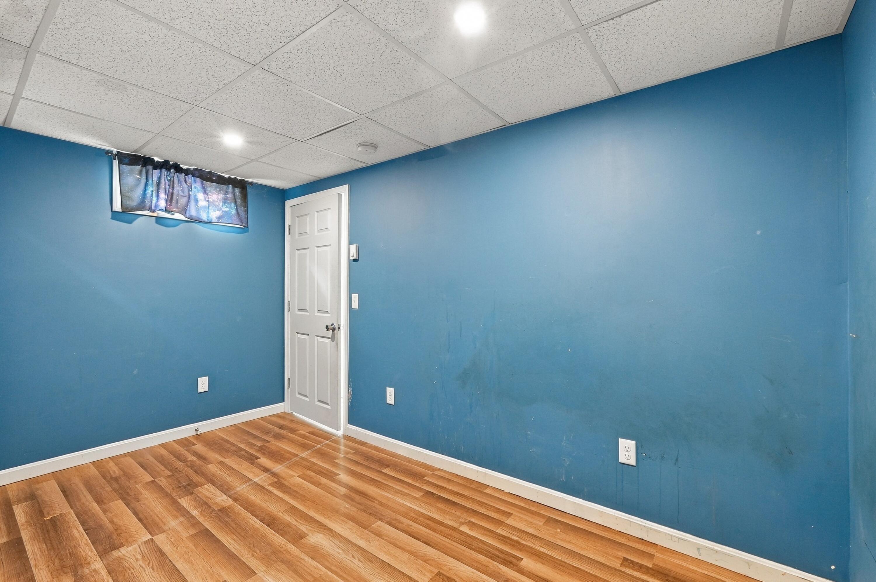 19 Louise Lane East Falmouth MA 02536