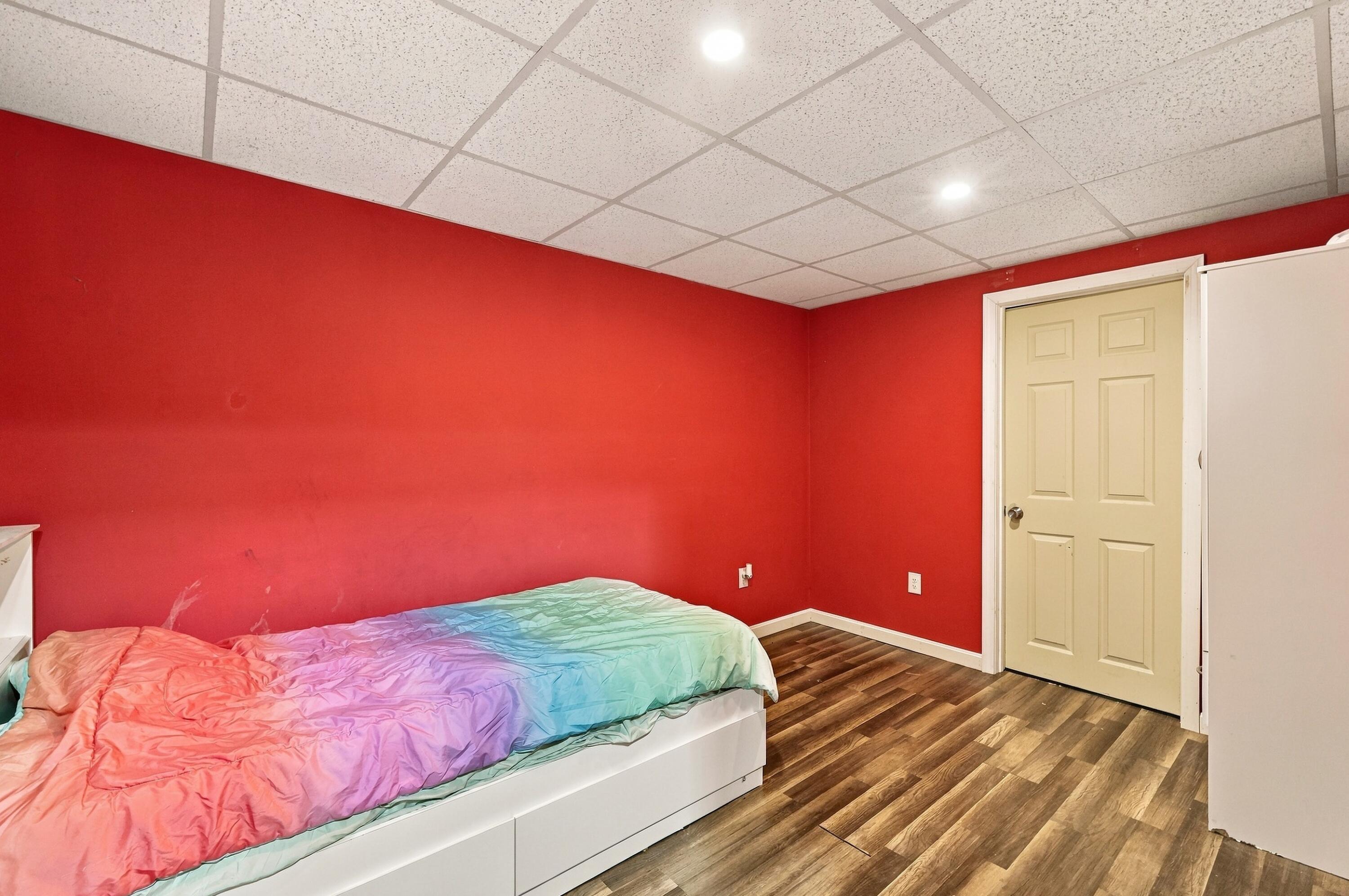 19 Louise Lane East Falmouth MA 02536
