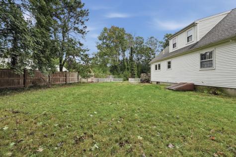 19 Louise Lane East Falmouth MA 02536