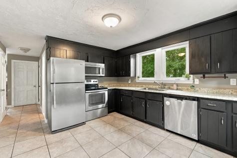 19 Louise Lane East Falmouth MA 02536