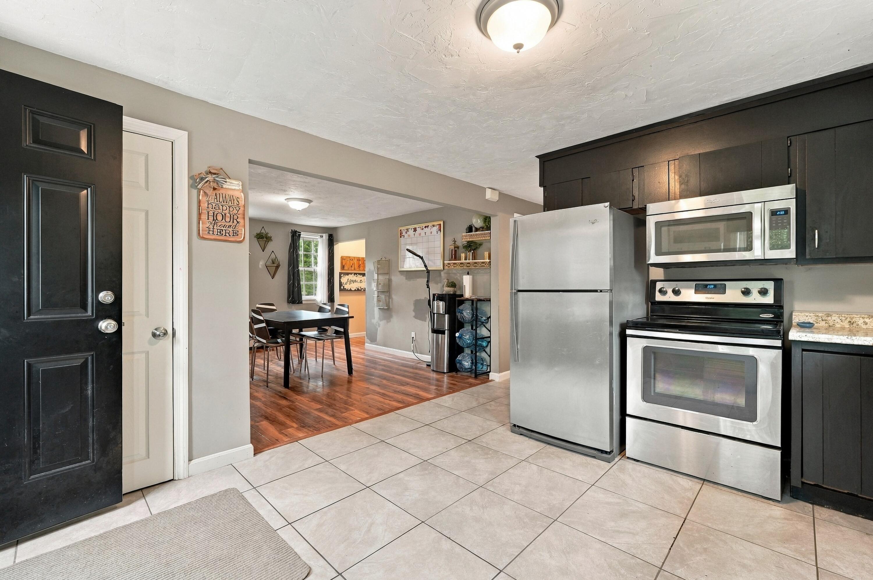 19 Louise Lane East Falmouth MA 02536