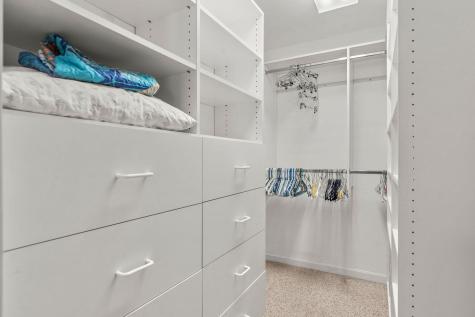 24 Bluff Avenue MA 02649