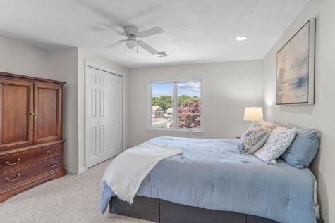 24 Bluff Avenue MA 02649