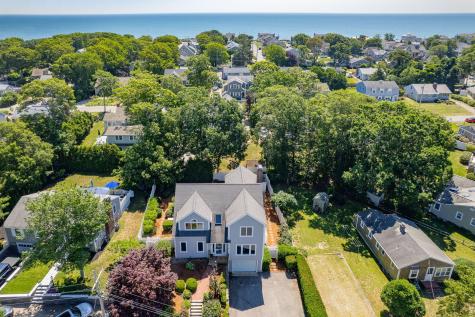 24 Bluff Avenue MA 02649