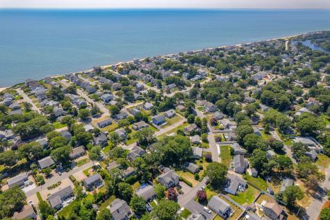 24 Bluff Avenue MA 02649