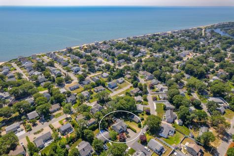 24 Bluff Avenue MA 02649