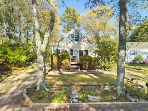 218 Lake Shore Drive Falmouth MA 02536