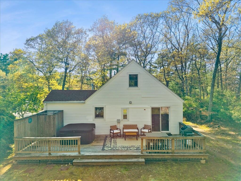 218 Lake Shore Drive Falmouth MA 02536