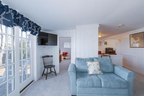 18 Great River Road Mashpee MA 02649