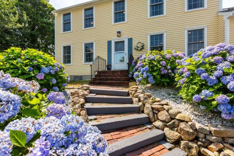 10 Briarfield Road Dennis MA 02660