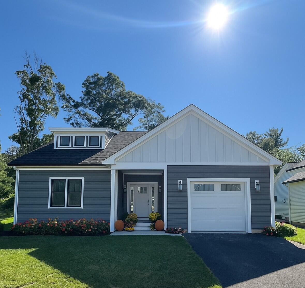 7 Josiah Path Falmouth MA 02540