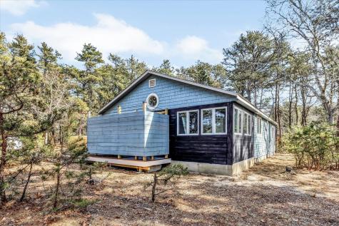 55 Howes Road Wellfleet MA 02667