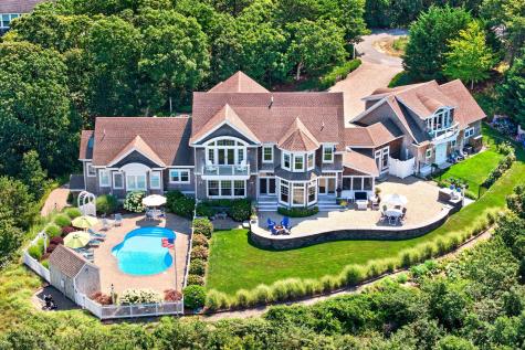 8 Schardt Way North Truro MA 02652