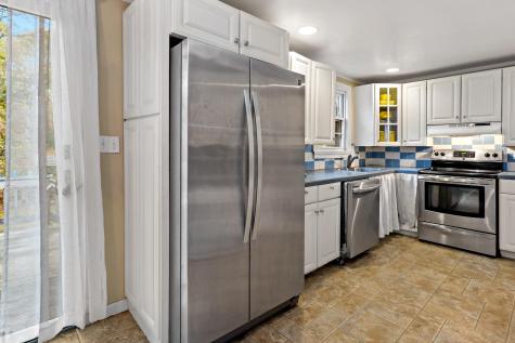 70 Meredith Drive Falmouth MA 02536