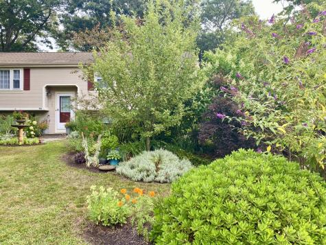 70 Meredith Drive Falmouth MA 02536