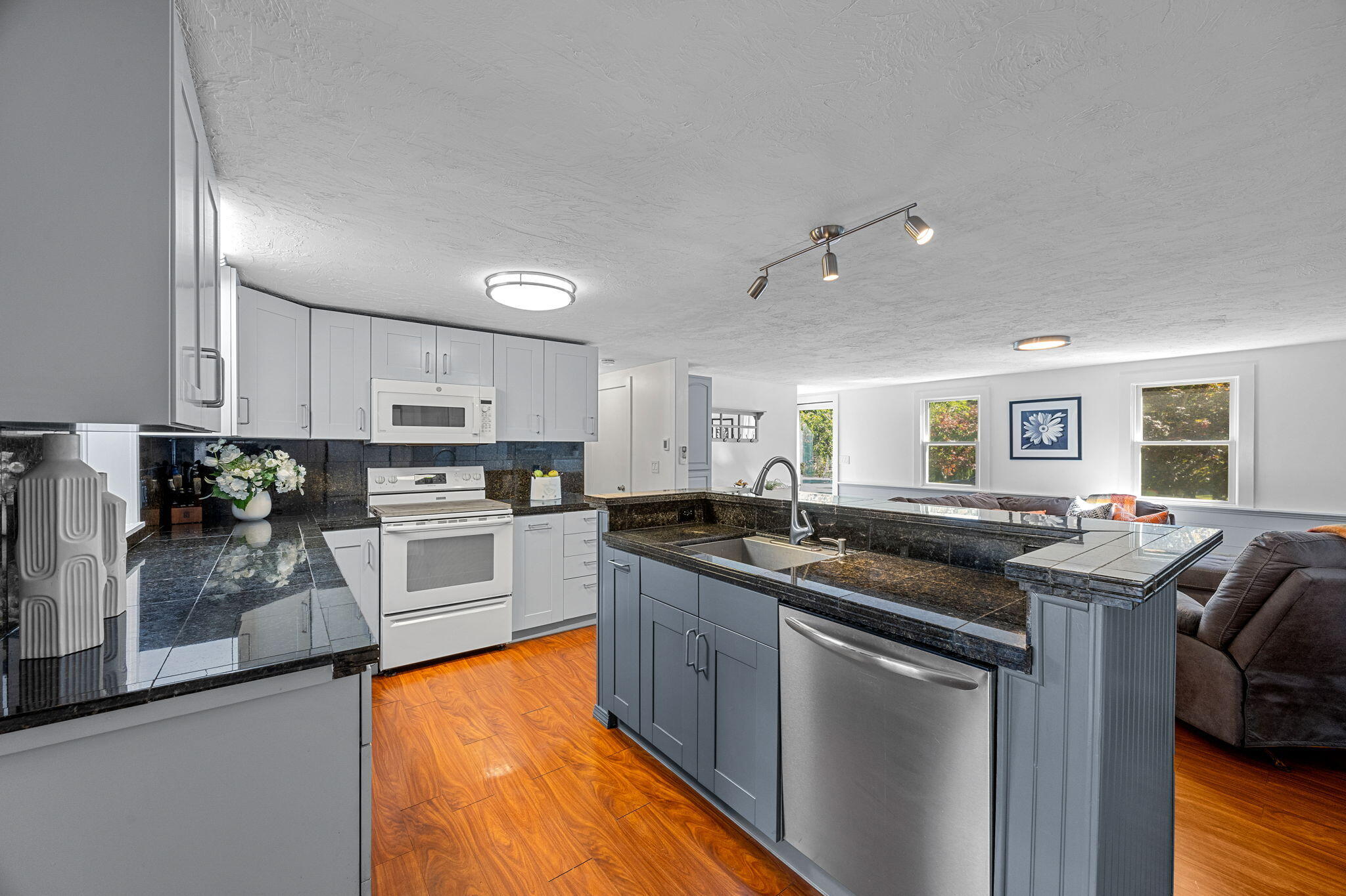 15 Captain Jud Road Dennis MA 02660