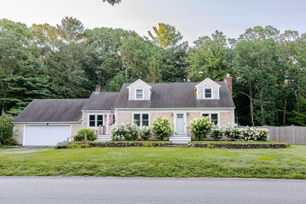 23 Clubhouse Drive Pocasset MA 02559