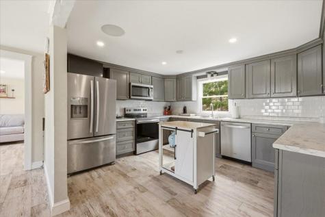 23 Clubhouse Drive Bourne MA 02559