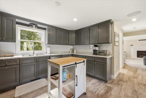 23 Clubhouse Drive Bourne MA 02559