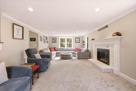 23 Clubhouse Drive Bourne MA 02559