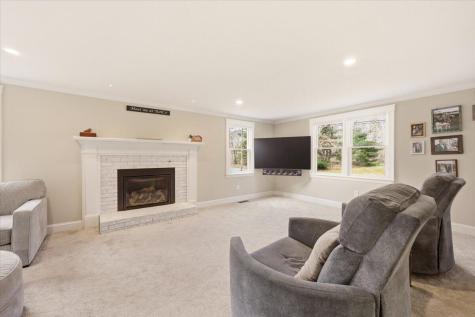 23 Clubhouse Drive Bourne MA 02559