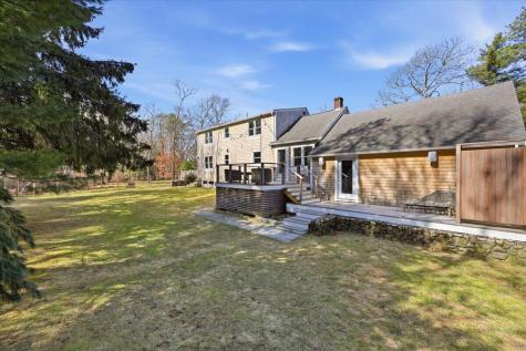 23 Clubhouse Drive Bourne MA 02559