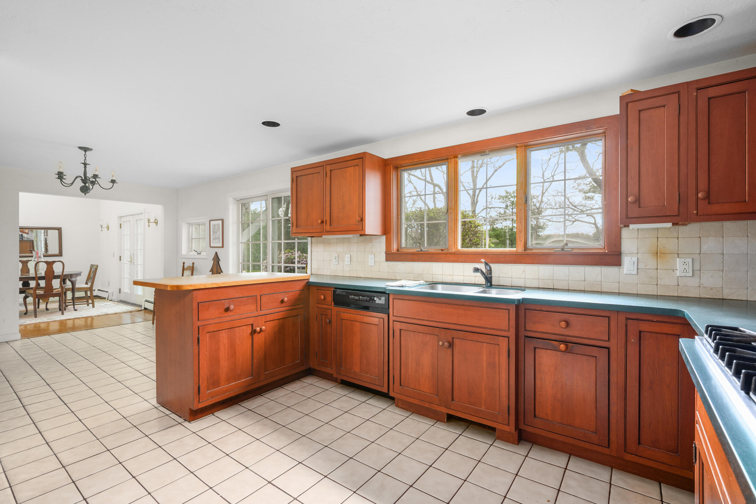 422 Hatchville Road Falmouth MA 02536